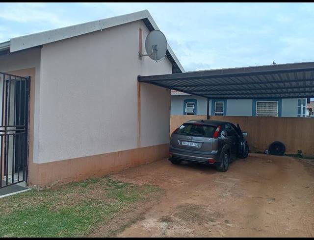 2 BEDROOM HOUSE FOR SALE IN SALFIN